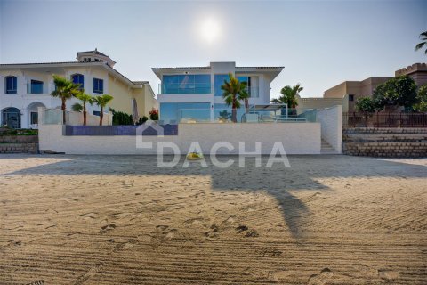 Villa en Palm Jumeirah, Dubai, 5 dormitorios, 538.8 m², № 7070 - foto 28