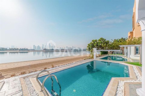 Купить виллу в Пальме Джумейре, Дубай: 4 спальни, 464.5м², № 7069 - фото 13