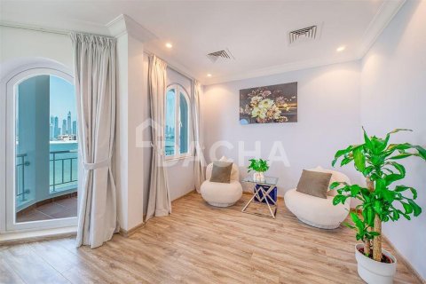 Купить виллу в Пальме Джумейре, Дубай: 4 спальни, 464.5м², № 7069 - фото 7