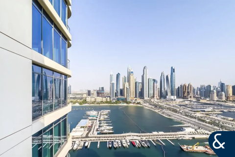 Appartement à EMAAR Beachfront, Dubai Harbour, Dubai, 2 chambres, 100 m², № 74581 - photo 1