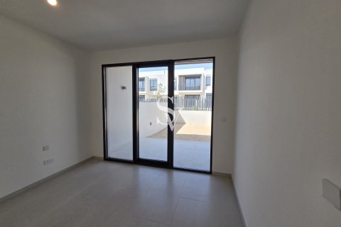 Townhouse in Jebel Ali, Dubai 4 bedrooms, 344 sq.m. № 109039 - photo 2