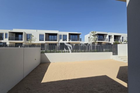 Townhouse in Jebel Ali, Dubai 4 bedrooms, 344 sq.m. № 109039 - photo 4
