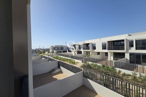 Townhouse in Jebel Ali, Dubai 4 bedrooms, 344 sq.m. № 109039 - photo 15