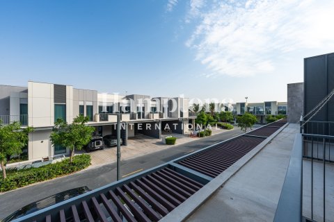 Townhouse in Joy, Arabian Ranches 3, Dubai 3 bedrooms, 127.92743100 sq.m. № 105769 - photo 5
