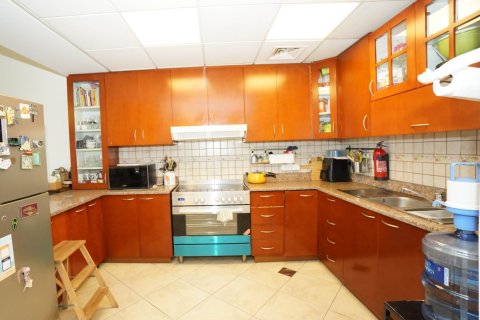 Apartamento en Motor City, Dubai, 2 dormitorios, 157 m², № 84403 - foto 3