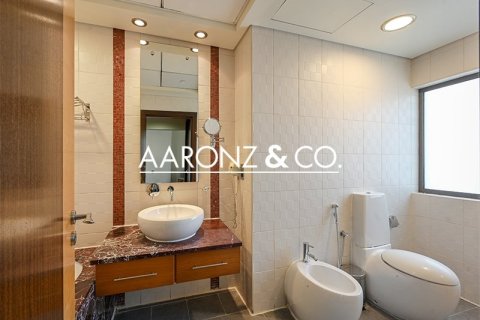 Appartement à Jumeirah Beach Residence, Dubai, 2 chambres, 136 m², № 84427 - photo 11