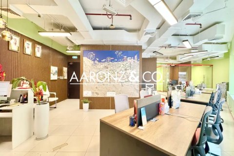 Oficina en Business Bay, Dubai, 124 m², № 84426