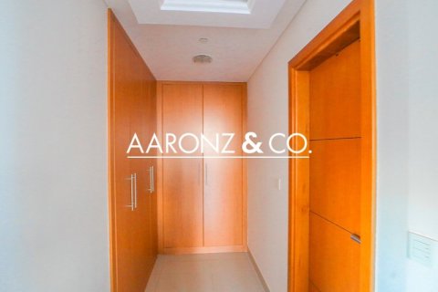 Apartamento en Dubai Marina, Dubai, 1 dormitorio, 108 m², № 84428 - foto 9