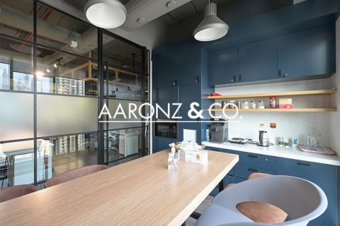 Office in Dubai Marina, Dubai 367 sq.m. № 94563 - photo 14