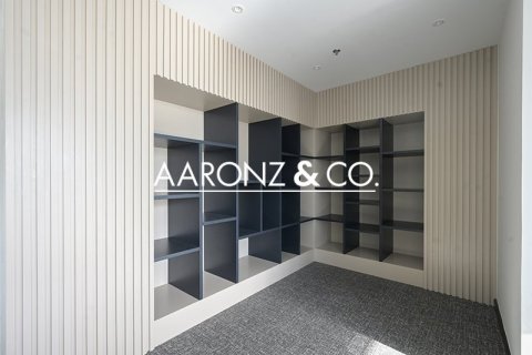 Office in Dubai Marina, Dubai 344 sq.m. № 94564 - photo 11