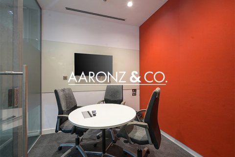 Office in Downtown Dubai (Downtown Burj Dubai), Dubai 539 sq.m. № 94560 - photo 13
