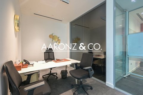Office in Downtown Dubai (Downtown Burj Dubai), Dubai 539 sq.m. № 94560 - photo 12