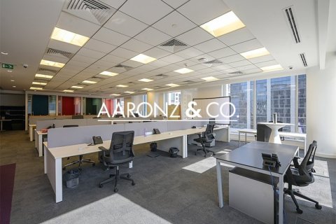 Office in Downtown Dubai (Downtown Burj Dubai), Dubai 539 sq.m. № 94560 - photo 4
