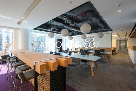 Office in Downtown Dubai (Downtown Burj Dubai), Dubai 539 sq.m. № 94560 - photo 2