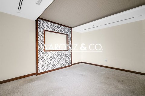 Office in Downtown Dubai (Downtown Burj Dubai), Dubai 591 sq.m. № 94559 - photo 19