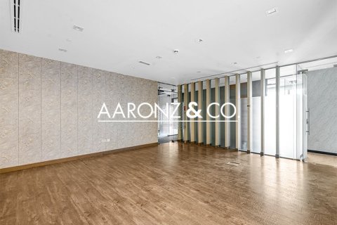Office in Downtown Dubai (Downtown Burj Dubai), Dubai 591 sq.m. № 94559 - photo 4