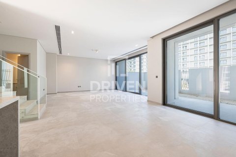 Townhouse in Mohammed Bin Rashid City, Dubai 4 bedrooms, 373.38 sq.m. № 135824 - photo 8