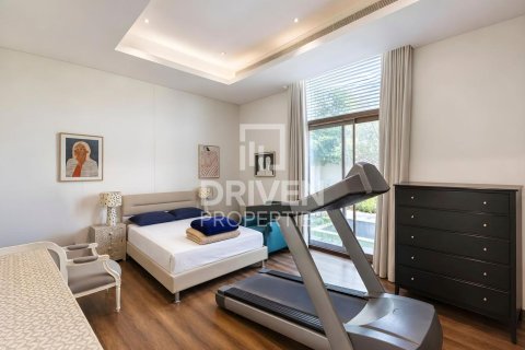 Villa in Meydan, Dubai 5 bedrooms, 933.95 sq.m. № 135815 - photo 19