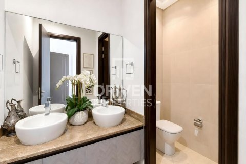 Villa in Meydan, Dubai 5 bedrooms, 933.95 sq.m. № 135815 - photo 25
