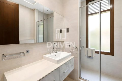 Villa in Meydan, Dubai 5 bedrooms, 933.95 sq.m. № 135815 - photo 22