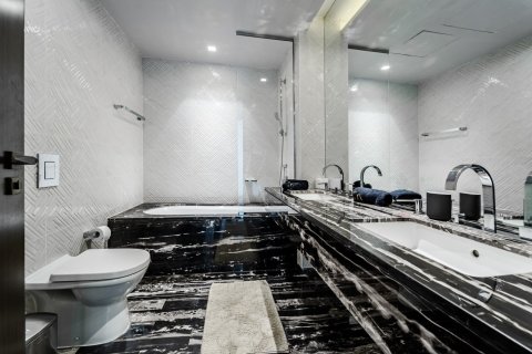Apartment in Dubai Marina, Dubai 4 bedrooms, 344 sq.m. № 134079 - photo 26