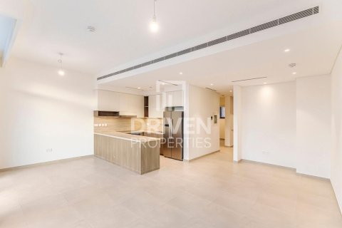 Townhouse in Mudon, Dubai 3 bedrooms, 205 sq.m. № 66576 - photo 2