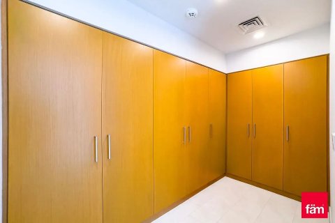 Adosado en Dubai, 4 dormitorios, 230 m², № 77653 - foto 2