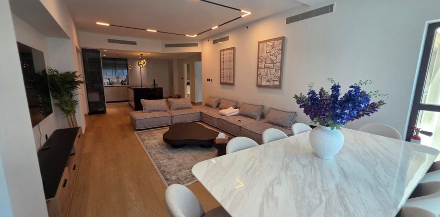 Apartamento en Palm Jumeirah, Dubai, 2 dormitorios, 168 m², № 110153