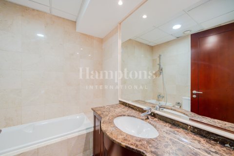 Apartment in Jumeirah Lake Towers, Dubai 5 bedrooms, 706.60999867 sq.m. № 72431 - photo 25