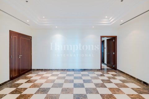 Apartment in Jumeirah Lake Towers, Dubai 5 bedrooms, 706.60999867 sq.m. № 72431 - photo 9