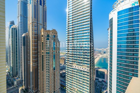 Apartment in Jumeirah Lake Towers, Dubai 5 bedrooms, 706.60999867 sq.m. № 72431 - photo 4