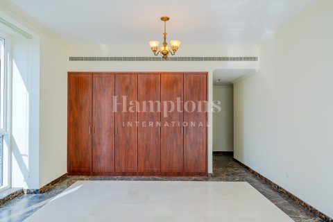 Apartment in Jumeirah Lake Towers, Dubai 5 bedrooms, 706.60999867 sq.m. № 72431 - photo 19