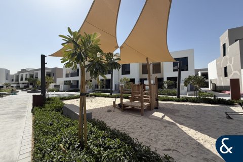 Villa in Arabian Ranches 3, Dubai 3 bedrooms, 204 sq.m. № 91401 - photo 15