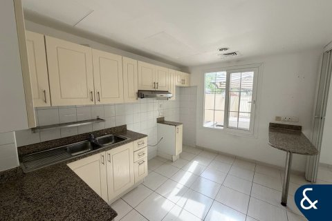 Villa in Springs 2, The Springs, Dubai 2 bedrooms, 167 sq.m. № 91405 - photo 8