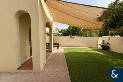 Villa in Springs 2, The Springs, Dubai 2 bedrooms, 167 sq.m. № 91405 - photo 3