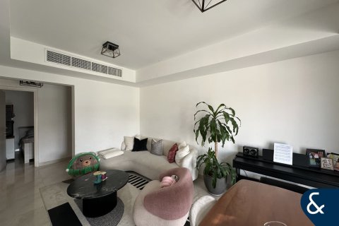 Снять в аренду виллу в Springs 14, The Springs, Дубай: 2 спальни, 157м², № 91404 - фото 4