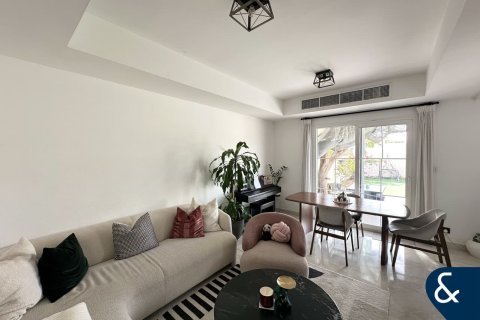 Снять в аренду виллу в Springs 14, The Springs, Дубай: 2 спальни, 157м², № 91404 - фото 5