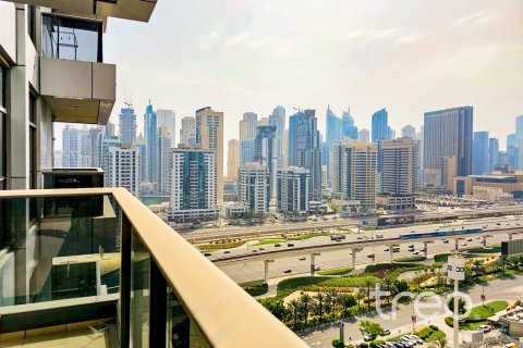 Apartment in Jumeirah Lake Towers, Dubai 1 bedroom, 92.07 sq.m. № 134596 - photo 4