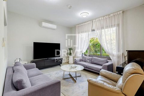 Villa en Zahra Townhouses, Town Square, Dubai, 3 dormitorios, 209 m², № 18876 - foto 2