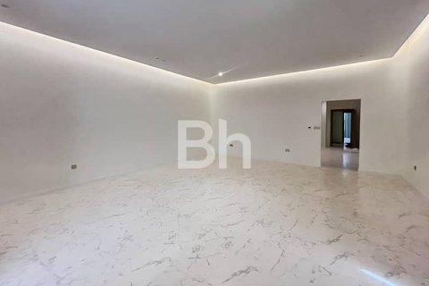 Villa à Nadd Al Sheba, Dubai, 5 chambres, 585 m², № 21861 - photo 13