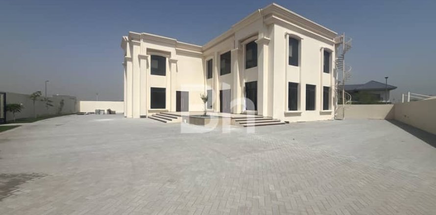 Villa à Nadd Al Sheba, Dubai, 5 chambres, 585 m², № 21861