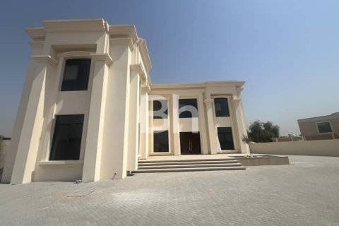 Villa à Nadd Al Sheba, Dubai, 5 chambres, 585 m², № 21861 - photo 2