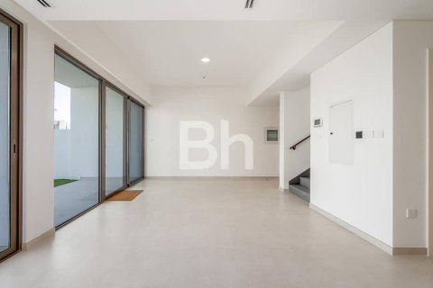 Townhouse in Dubai 3 bedrooms, 177 sq.m. № 21879 - photo 2