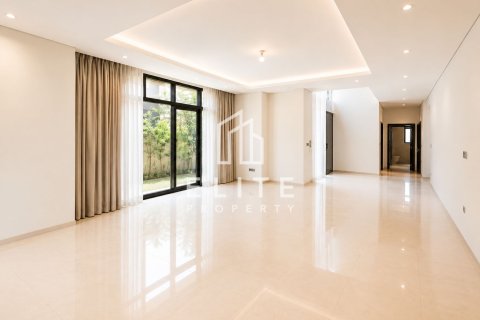 Villa in Flora, DAMAC Hills (Akoya by DAMAC), Dubai 5 bedrooms, 485 sq.m. № 139019 - photo 11