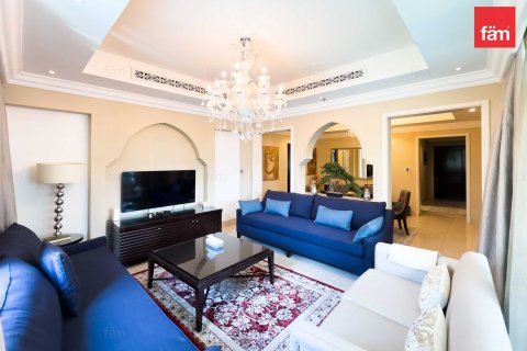 Apartment in Old Town, Dubai 2 bedrooms, 143.8 sq.m. № 59841 - photo 4
