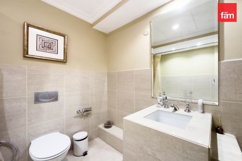 Apartment in Old Town, Dubai 2 bedrooms, 143.8 sq.m. № 59841 - photo 22