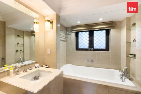 Apartment in Old Town, Dubai 2 bedrooms, 143.8 sq.m. № 59841 - photo 20