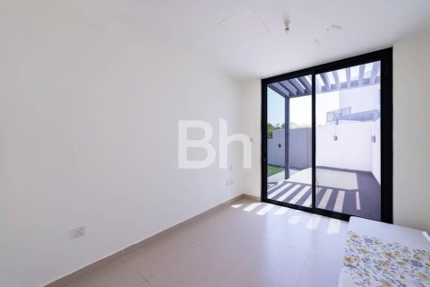 Villa in Dubai Hills Estate, Dubai 4 bedrooms, 356 sq.m. № 57096 - photo 3