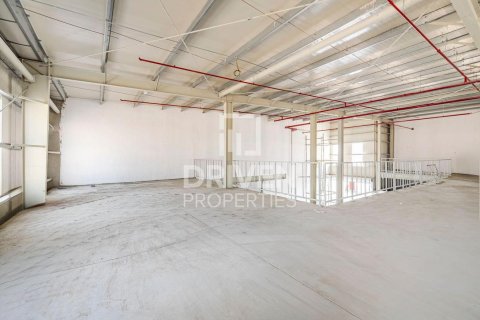 Warehouse in Dubai 3382.41 sq.m. № 130103 - photo 2