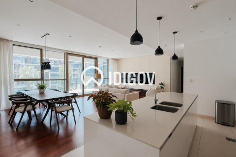 Apartment in City Walk, Dubai 3 bedrooms, 225.66 sq.m. № 120918 - photo 3